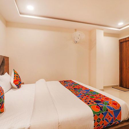 Fabhotel Rachna Palace And Banquets - Nr Lekhraj Metro Station Lucknow Exterior photo