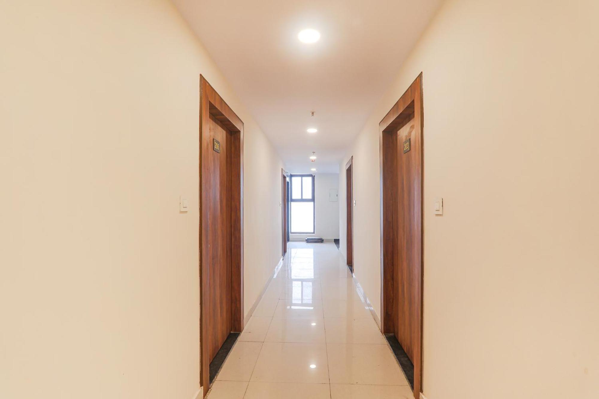 Fabhotel Rachna Palace And Banquets - Nr Lekhraj Metro Station Lucknow Exterior photo